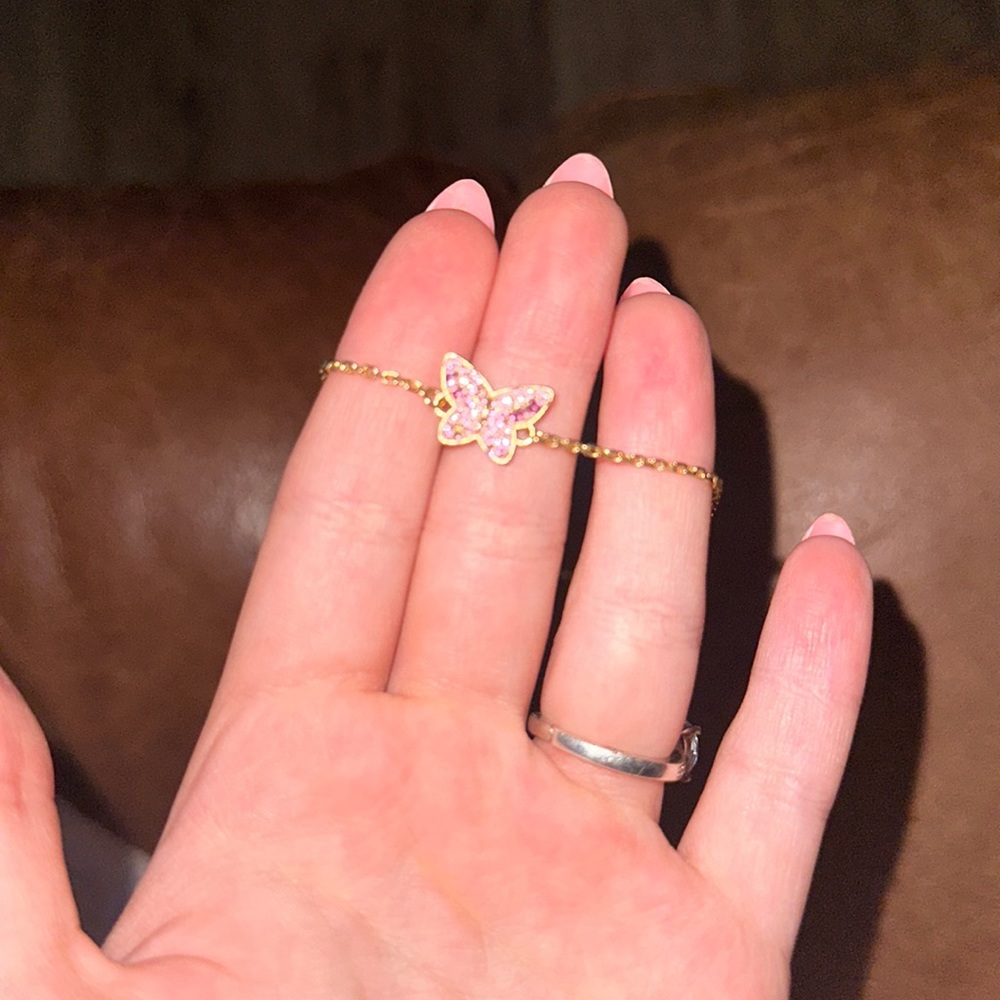 Kendra Scott bracelet